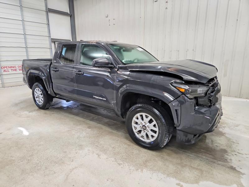 Фото 4 - TOYOTA TACOMA