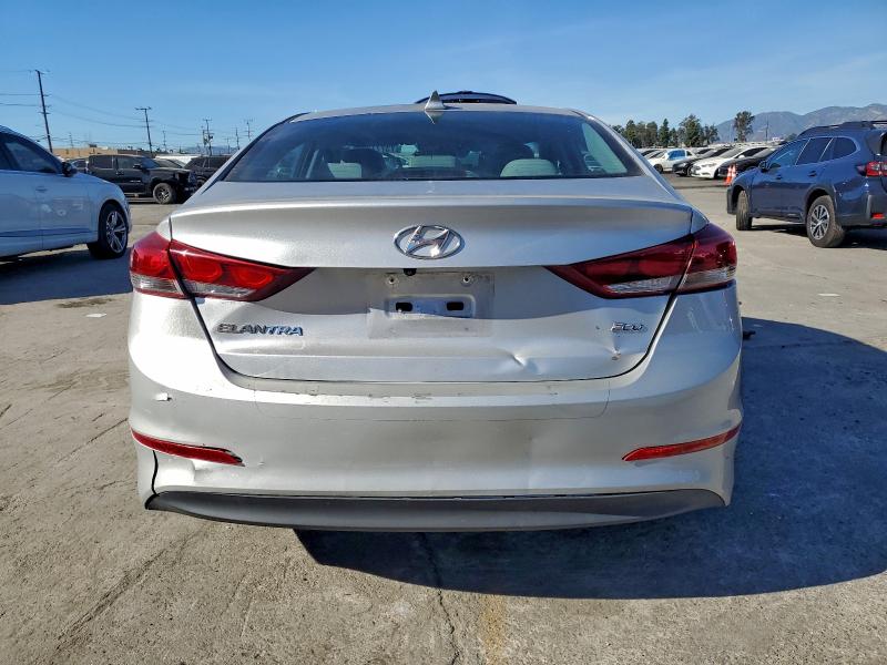 Фото 6 - HYUNDAI ELANTRA