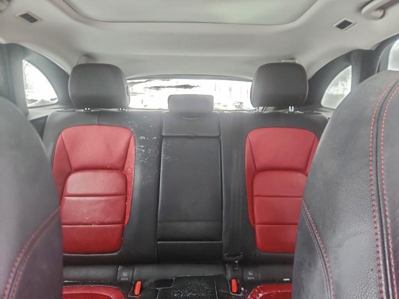 Фото 10 - JAGUAR F-PACE