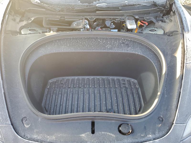 Фото 11 - TESLA MODEL 3