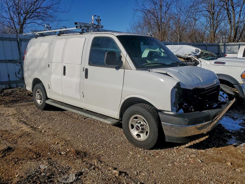 Фото 4 - GMC SAVANA