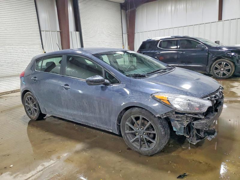 Фото 4 - KIA FORTE