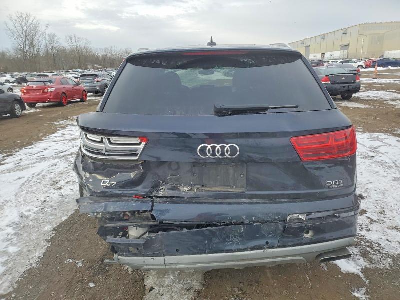 Фото 6 - AUDI Q7