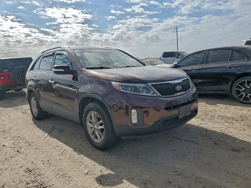 Фото 4 - KIA SORENTO