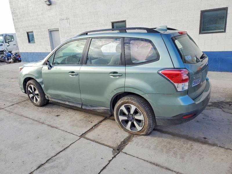 Фото 2 - SUBARU FORESTER