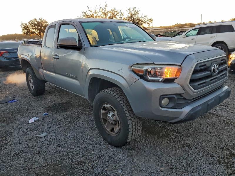 Фото 4 - TOYOTA TACOMA