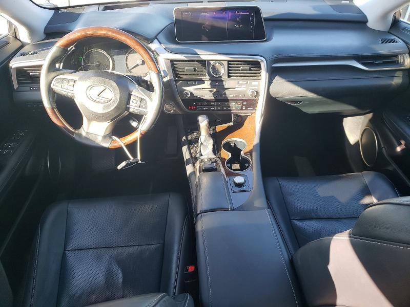 Фото 8 - LEXUS RX350