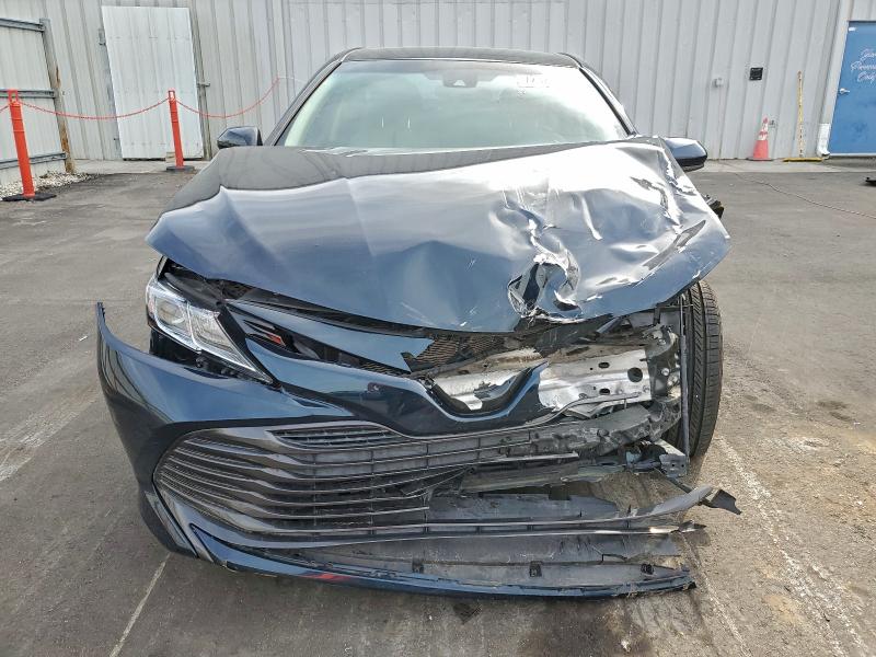 Фото 5 - TOYOTA CAMRY