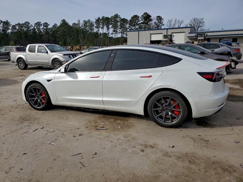 Фото 2 - TESLA MODEL 3