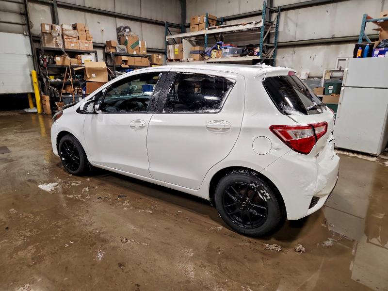 Фото 2 - TOYOTA YARIS