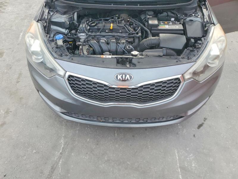 Фото 11 - KIA FORTE