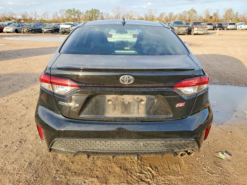 Фото 4 - TOYOTA COROLLA