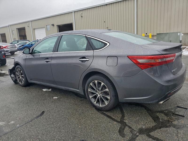 Фото 2 - TOYOTA AVALON