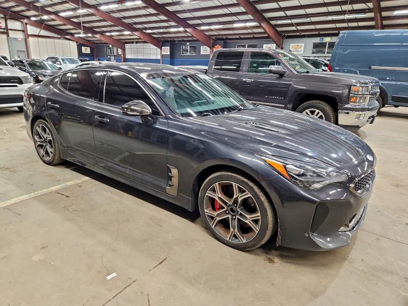 Фото 4 - KIA STINGER