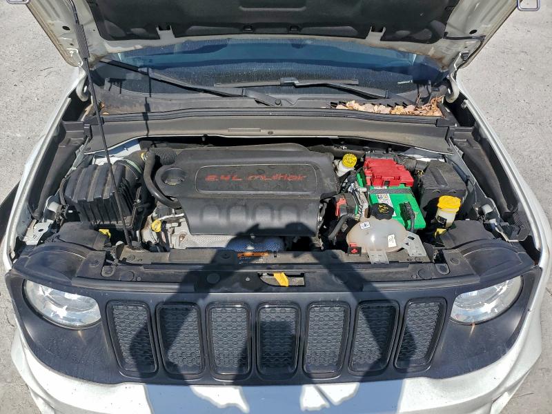 Фото 12 - JEEP RENEGADE