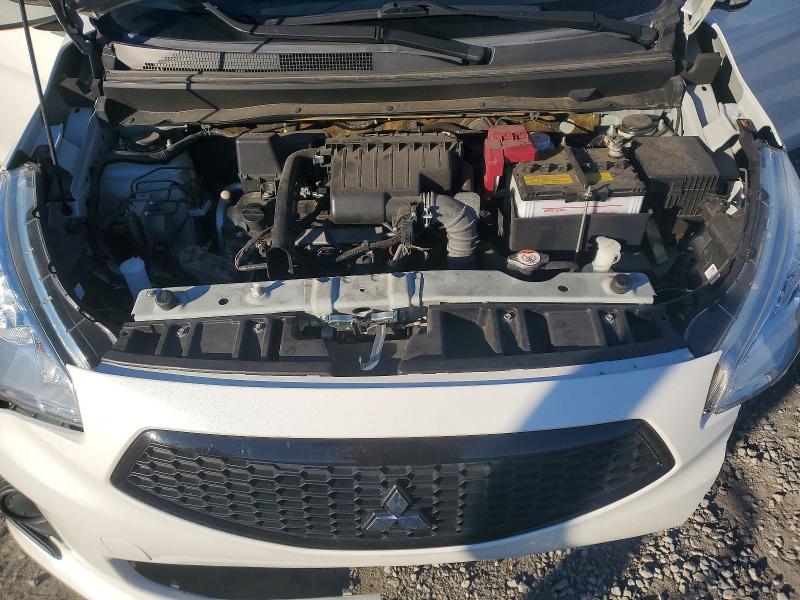 Фото 11 - MITSUBISHI MIRAGE