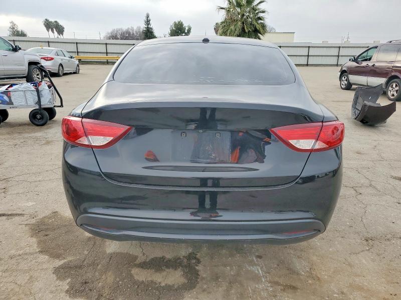 Фото 6 - CHRYSLER 200