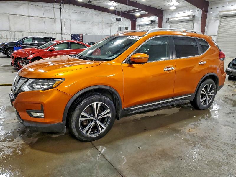 Фото 1 - NISSAN ROGUE