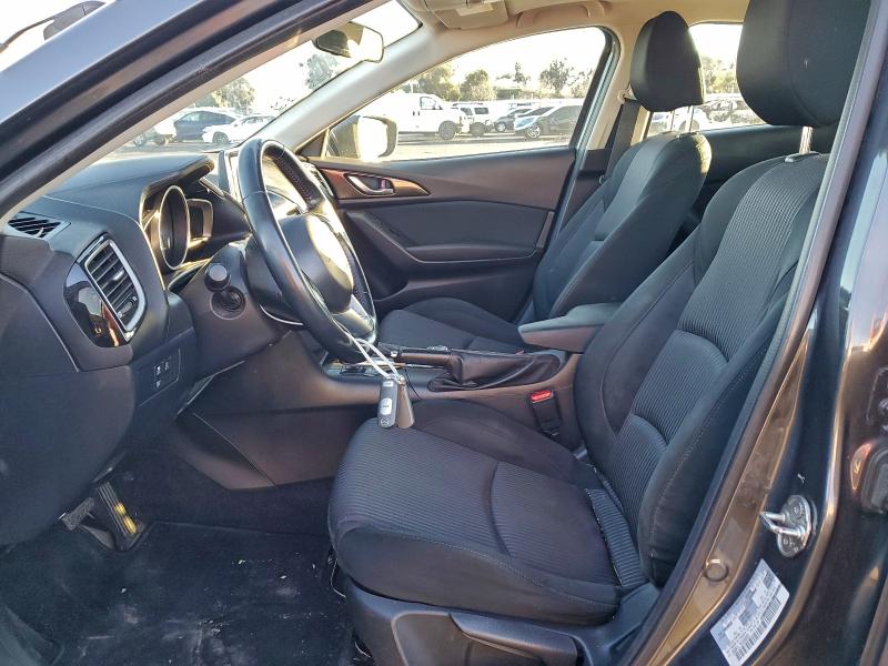 Фото 7 - MAZDA 3