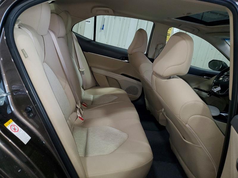 Фото 10 - TOYOTA CAMRY