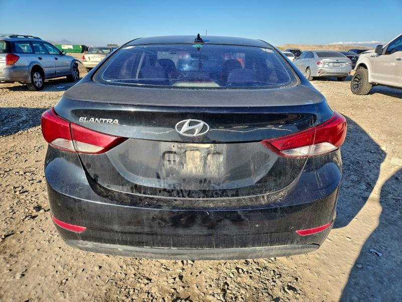 Фото 6 - HYUNDAI ELANTRA