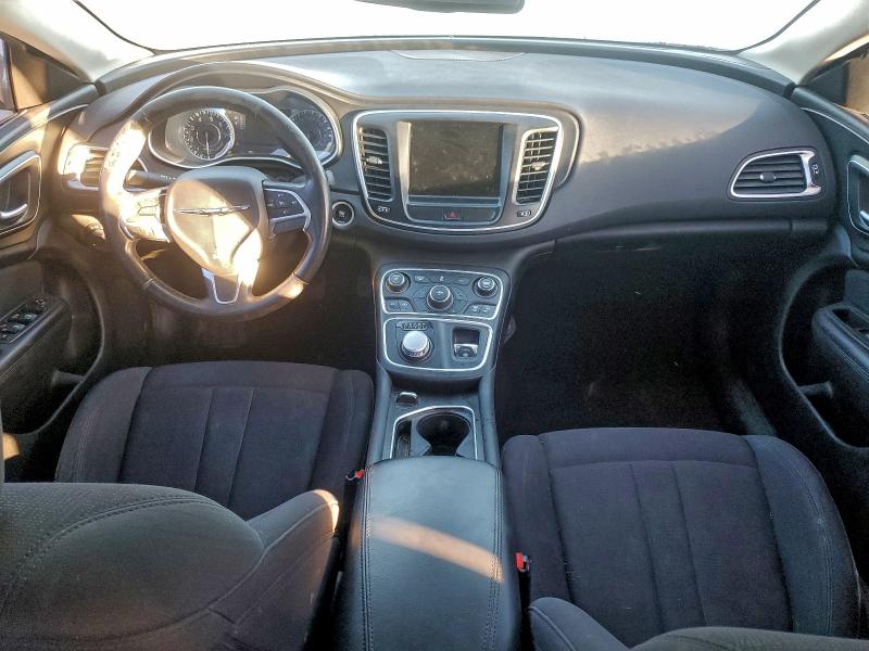 Фото 8 - CHRYSLER 200