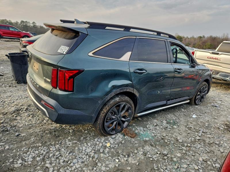 Фото 3 - KIA SORENTO