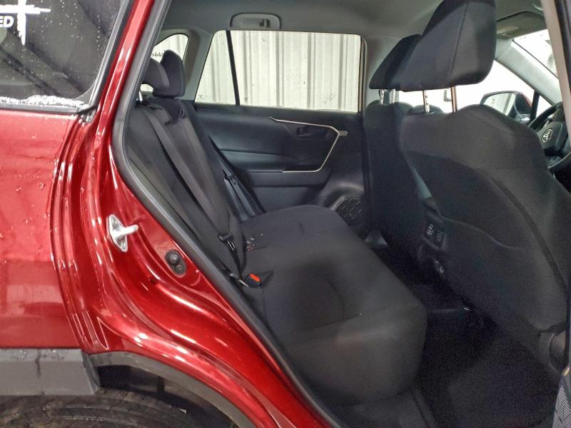 Фото 11 - TOYOTA RAV4