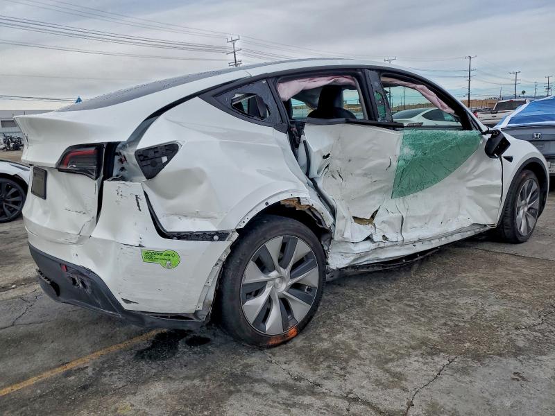 Фото 3 - TESLA MODEL Y