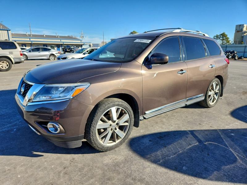 Фото 1 - NISSAN PATHFINDER