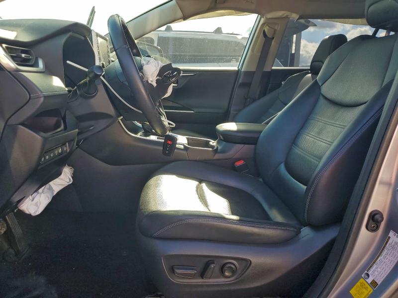 Фото 7 - TOYOTA RAV4