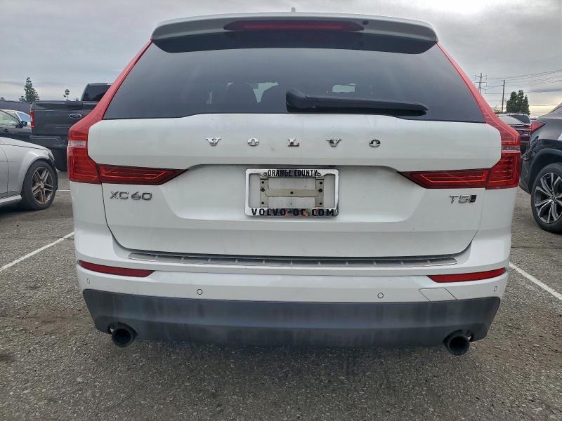 Фото 6 - VOLVO XC60