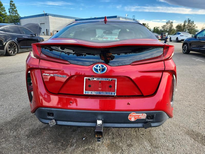 Фото 6 - TOYOTA PRIUS