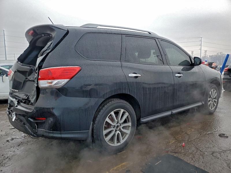 Фото 3 - NISSAN PATHFINDER