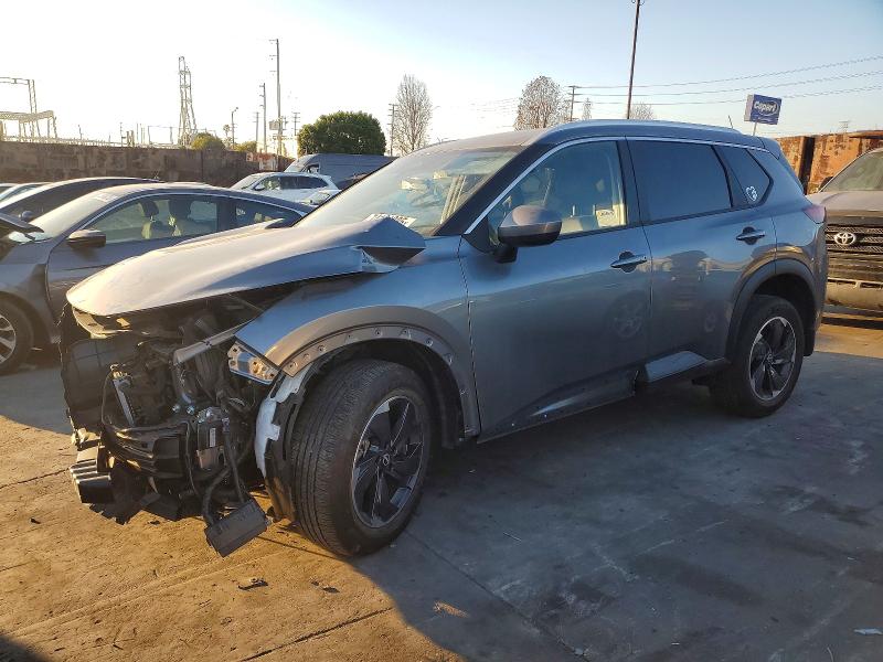 Фото 1 - NISSAN ROGUE