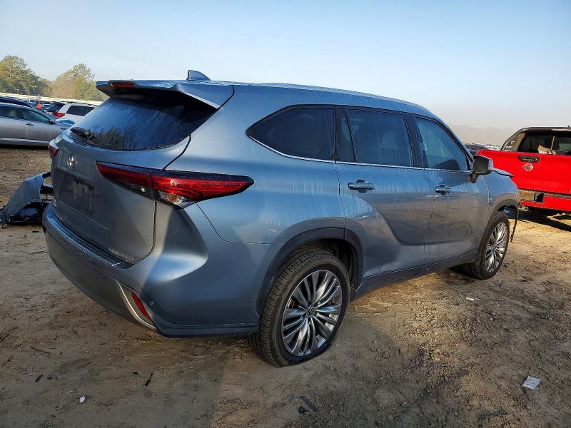 Фото 3 - TOYOTA HIGHLANDER