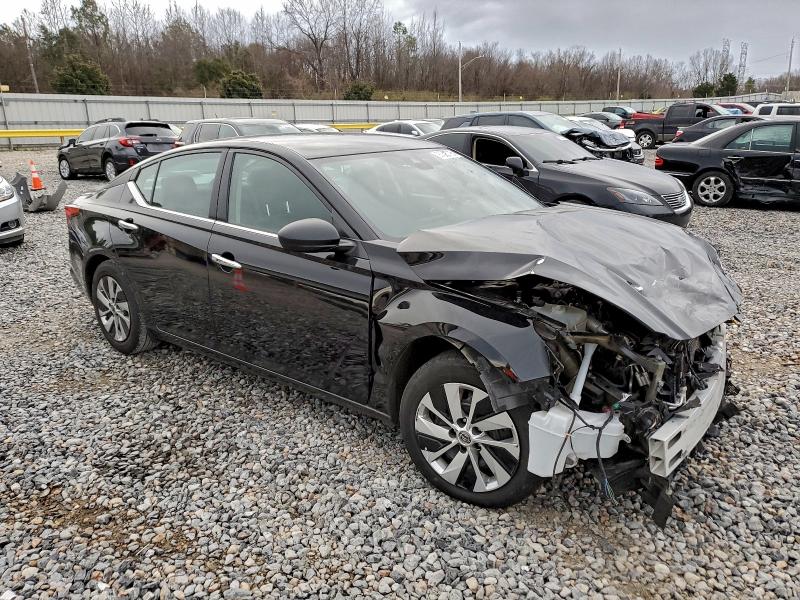 Фото 4 - NISSAN ALTIMA