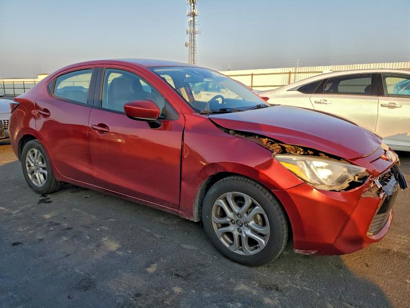 Фото 4 - TOYOTA YARIS