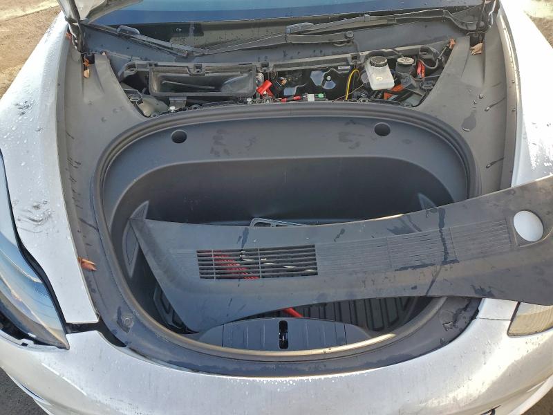 Фото 11 - TESLA MODEL 3