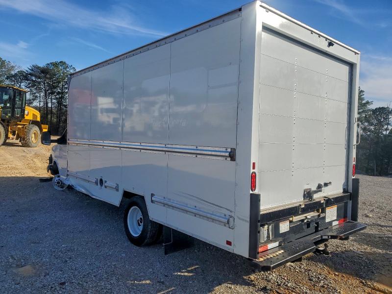 Фото 2 - GMC SAVANA