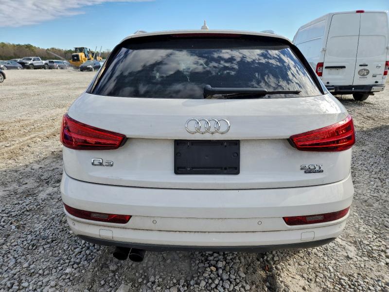 Фото 6 - AUDI Q3