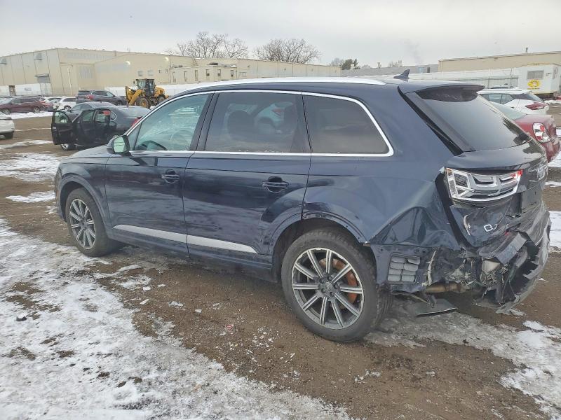 Фото 2 - AUDI Q7