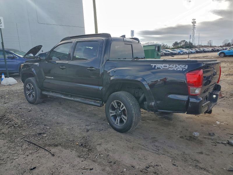 Фото 2 - TOYOTA TACOMA