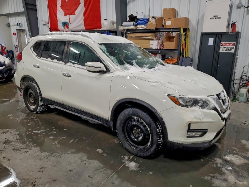 Фото 4 - NISSAN ROGUE