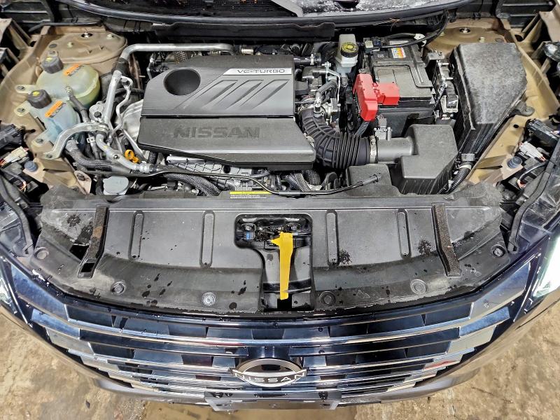 Фото 12 - NISSAN ROGUE