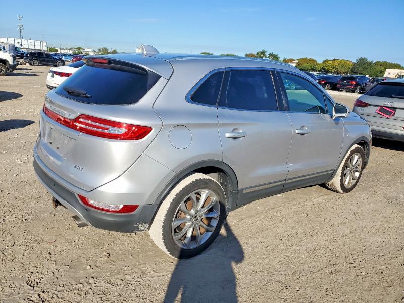 Фото 3 - LINCOLN MKC