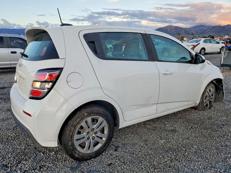 Фото 3 - CHEVROLET SONIC