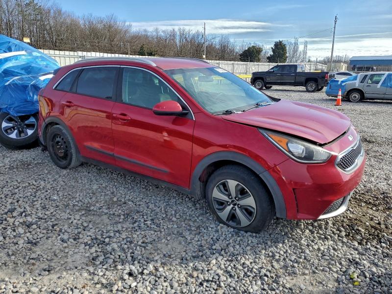 Фото 4 - KIA NIRO