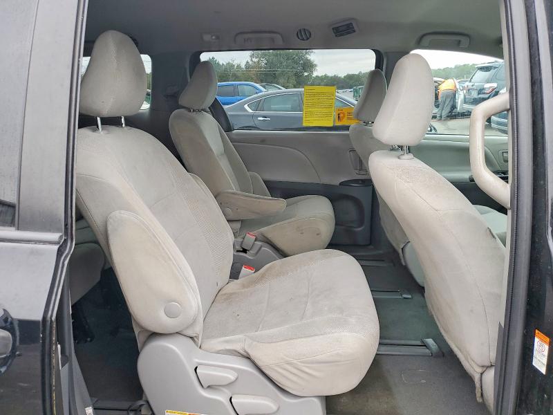 Фото 11 - TOYOTA SIENNA