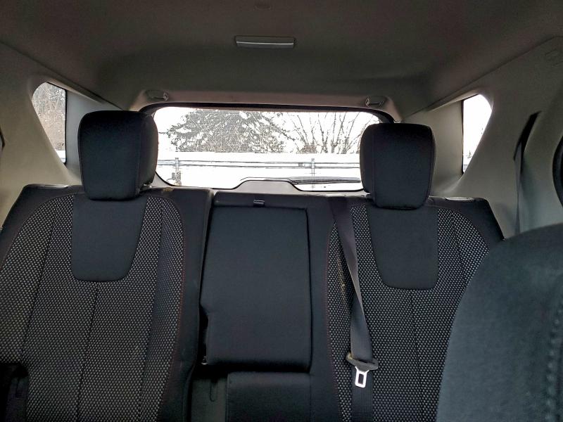 Фото 10 - CHEVROLET EQUINOX